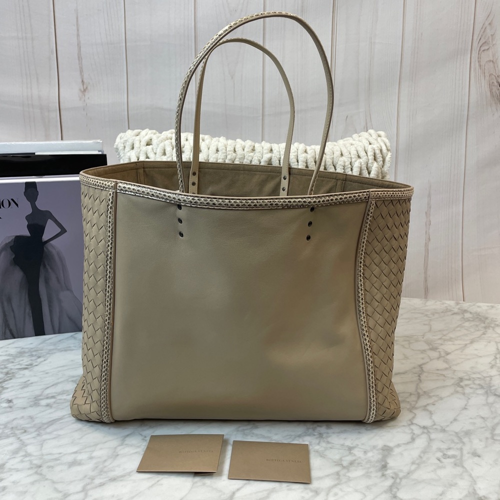 Bottega Veneta Tote